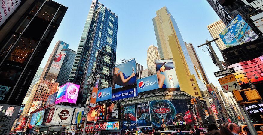 c3design's tweet photo. Branding 101: Brands Are Not Your Logo! - Corporate Three Design https://t.co/szaZxW70Y7 https://t.co/ylf1NswwRR