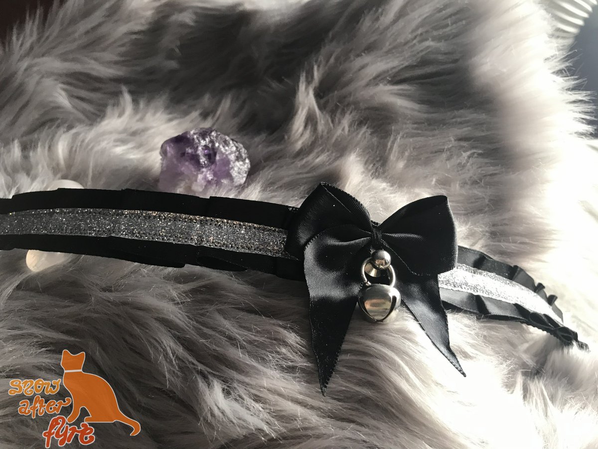 FyreSnow's tweet photo. Black and Silver Glitter Ribbon Collar for BDSM Petplay by SnowAfterFyre on Etsy https://t.co/fJO6t85vgG #kittenplay https://t.co/ZtoLjI59zV