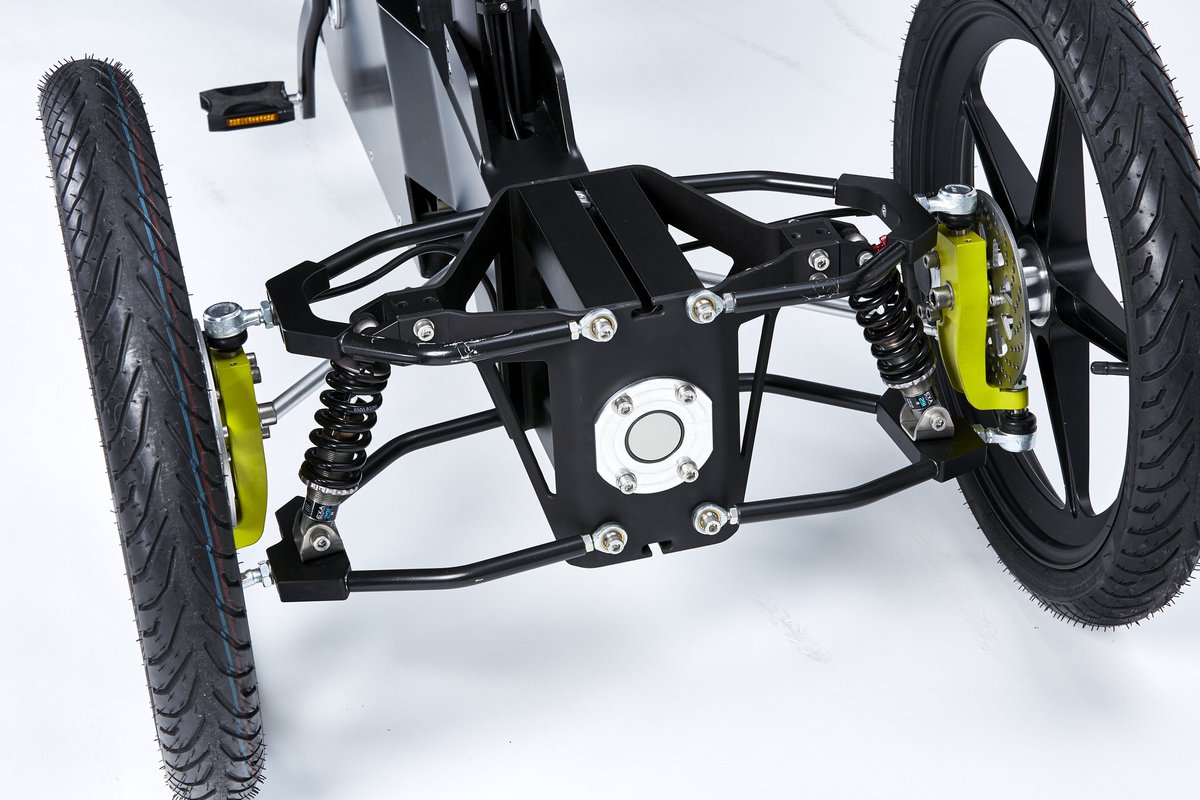 FiilBikes's tweet photo. From outside we all see lights, action, leaned design and a lot that pleases us. QBIK team see the inside skeleton design and construction laid-out so neatly but beautiful and precision of craftsmanship. Wow QBIK3 after 10,000 km on the road, we only charged tyres for photo shoot https://t.co/GAiABm6iOH