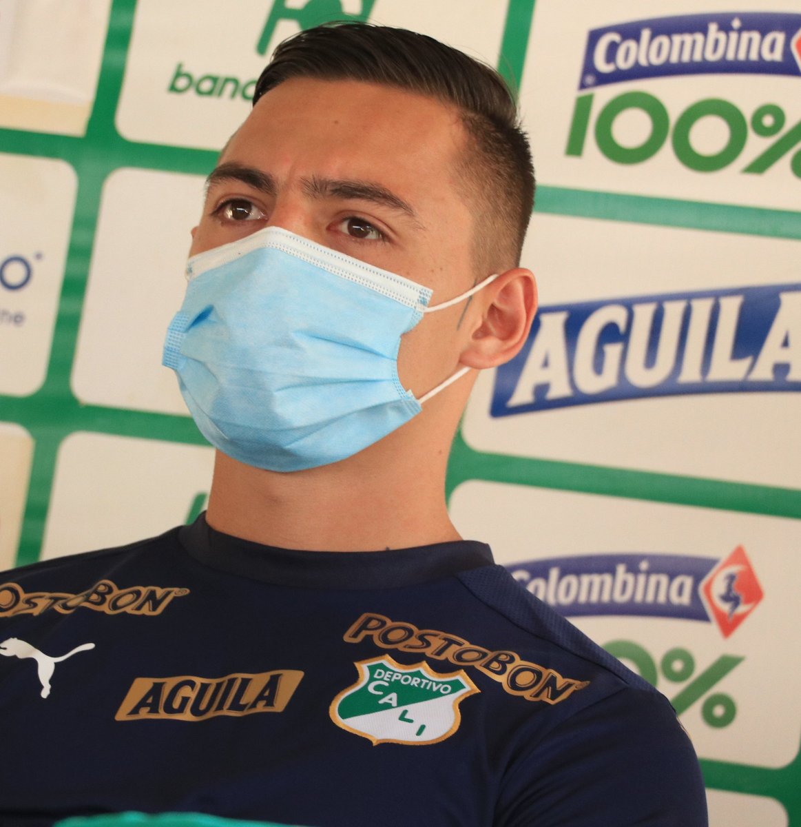 DeportivoCaliCP's tweet photo. 🎙️⚽ [Conferencia de prensa]

"Esta institución por su grandeza debe pelear por todos los torneos en los que compita. Esperamos poder hacerlo de la mejor manera". Michell Ramos.

#VamosCali 🇳🇬 https://t.co/UmqoPWrxSu