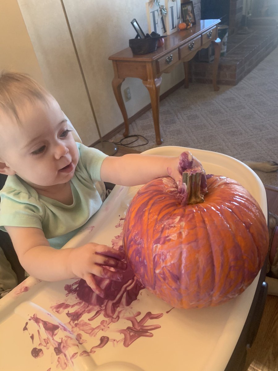 DLuckner's tweet photo. I can’t believe this little girl is one today, time sure does fly! I love you Harper❤️ https://t.co/wiG8vW87P6