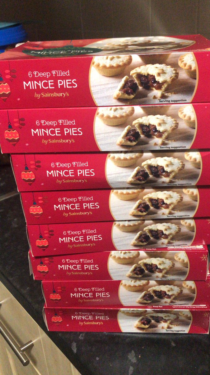 AfcBren's tweet photo. @MrJamesMay back at ya 20p a box bargain 😬😬😬 https://t.co/OImEyz66Y0