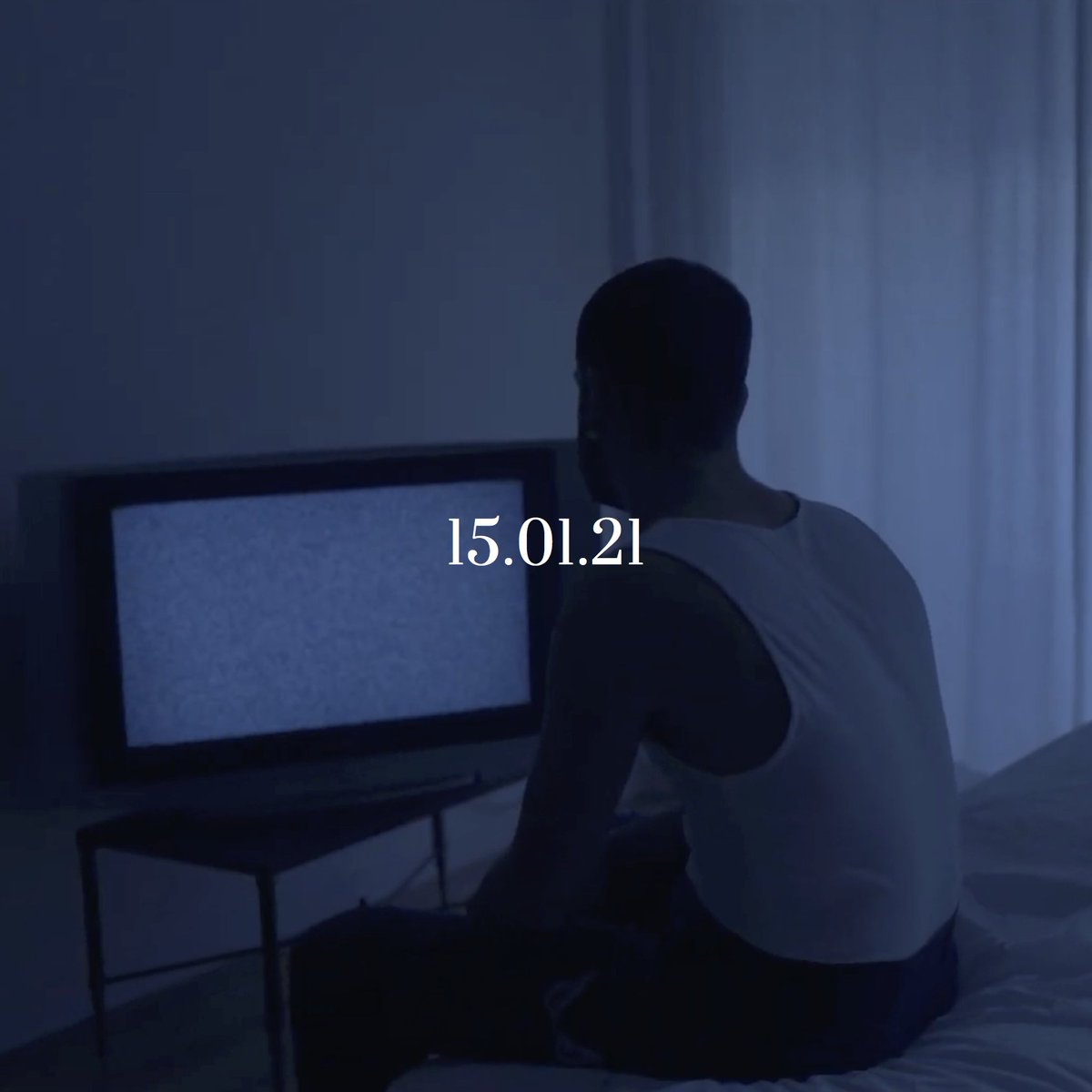 NOVO SINGLE. 15 DE JANEIRO.
Sê o primeiro a ouvir: ffm.to/novosingle

#lisboa #indiepop #indierock #lisbon #musician #portugal #dreampop #music #indie #indiemusic #pop #synthpop #newmusic #alternative #band #alternativerock #electropop  #spotify #singer #musicvideo