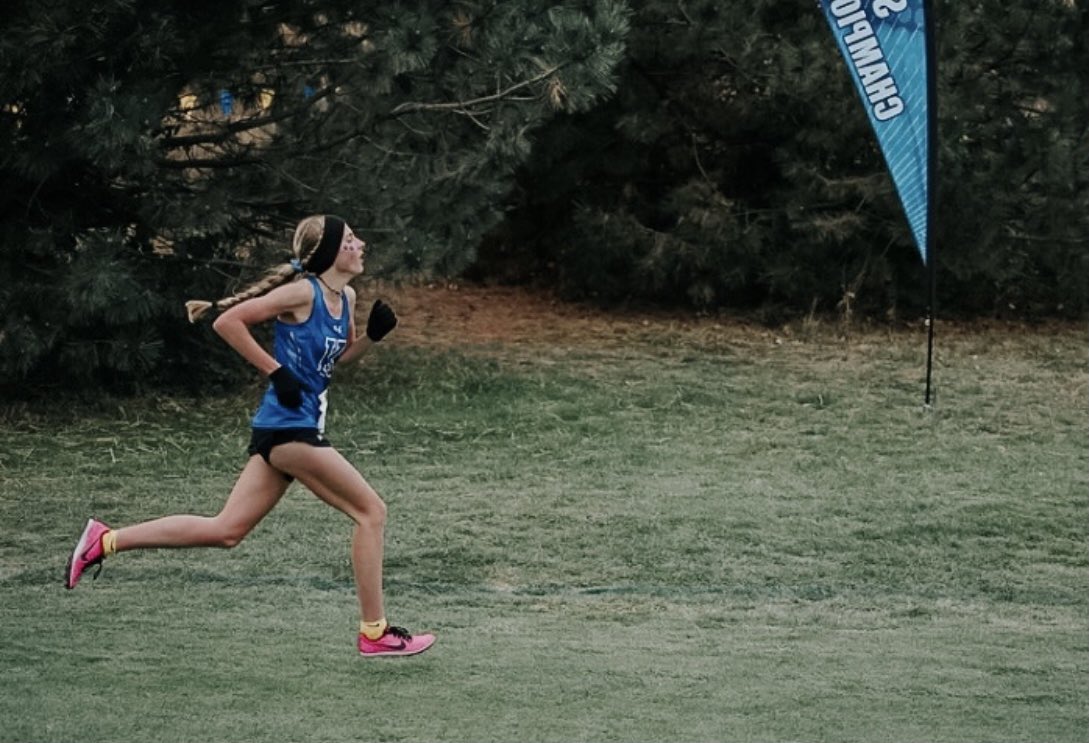 HannahGodwin925's tweet photo. Very excited to announce my commitment to the University of Nebraska to continue my academic and cross country and track career! Huge thank you to my family, teammates, and coaches for all their support along the way! So blessed to be a Husker! ❤️🌽 #GBR @huskersdistance https://t.co/iVywFI5Pah