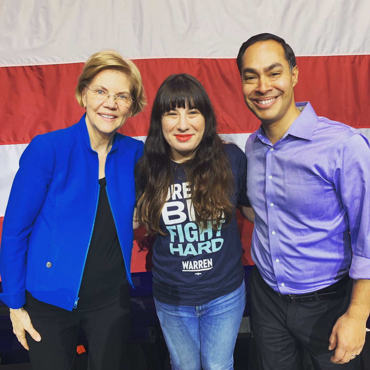 jaclyn_bklyn's tweet photo. @LauraManos @ewarren @JulianCastro This makes me so happy!
And I just have to share my #warrenselfie https://t.co/A95fUZBDzl