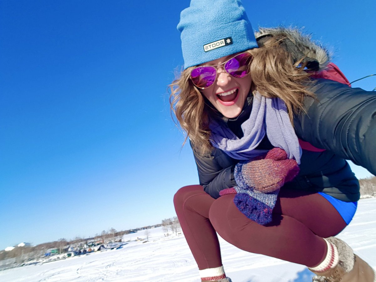 HeyItsMeMissJT's tweet photo. Close to Heaven, down to Earth. The outdoor excitement is real. #SoakingUpTheSun Sunny Side Up! 🌞 #NothingButBlueSkies #HelloSunshine #TheFitLife #KickAssCanadianCardio #WinterFitness #WinterIsLife #AlwaysHavingFun Outside ALL day long!!! #HikeIt #MoveIt #SlayIt ❄️💜☀️☃️❄️ https://t.co/N1roF8hHql