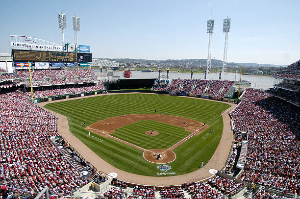 2Teez's tweet photo. @BauerOutage There is nothing better than Reds baseball and the Cincinnati vibe.. #juststayhome
#bauerpower https://t.co/PGc8BKGEhm