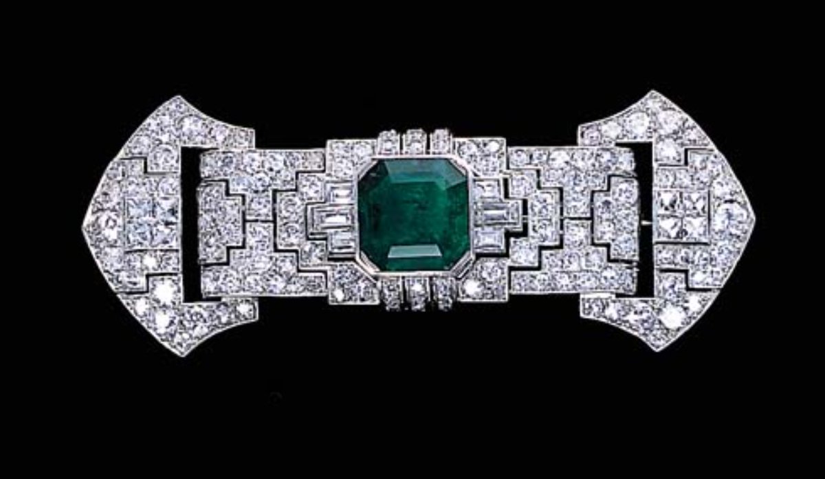 Lots of antiques incoming. This is from Cartier, back when they did good art deco stuff. This might be a buckle. I want it for a black cape clasp.