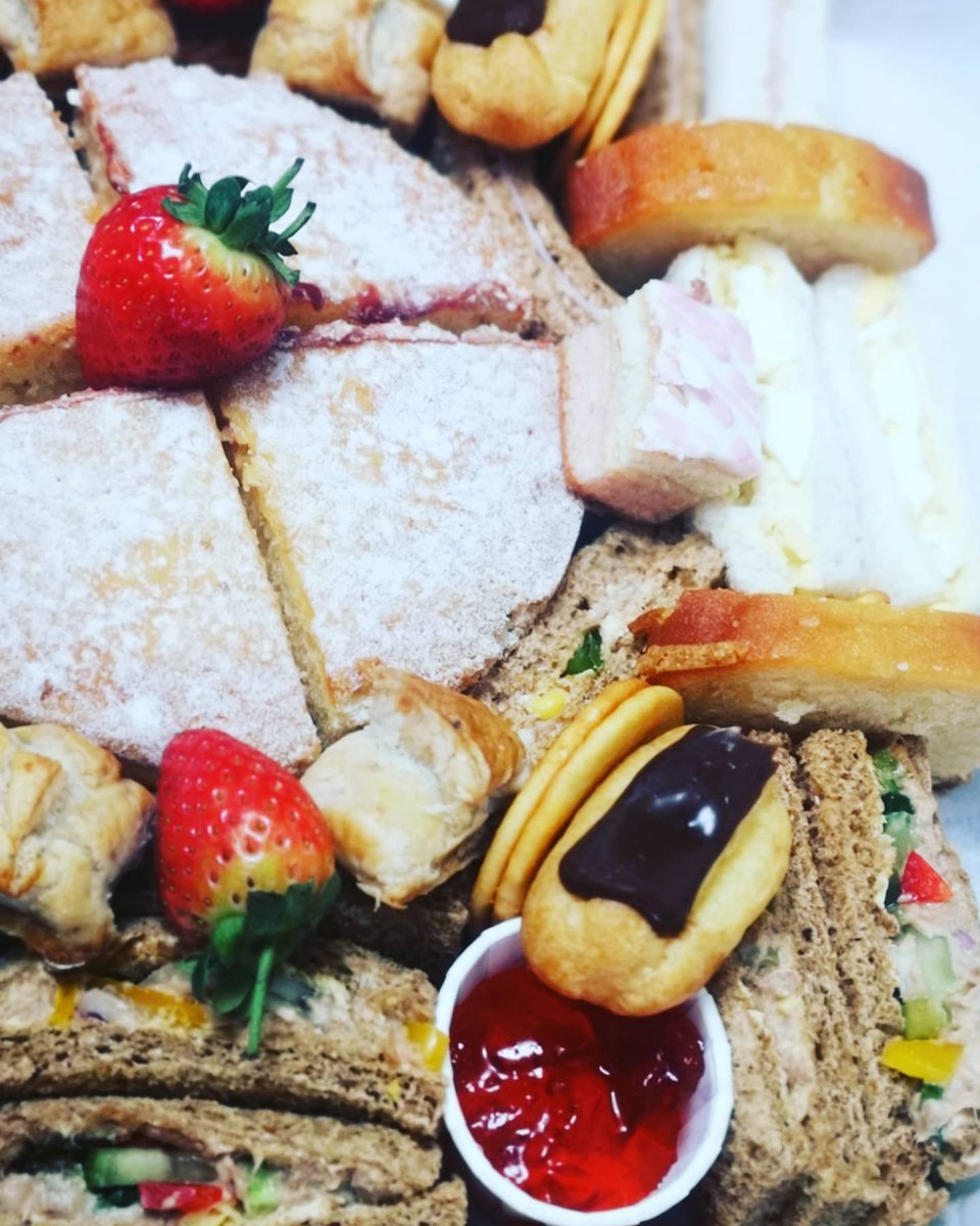 1 of today's afternoon tea boxes,  Victoria sponge, mixed cakes and sandwiches, crackers, chutneys, dips, homemade salsa, homemade sausage rolls amongst other things. Check out our insta @platters2020 #freshfood #followforfollowback #Platters2020