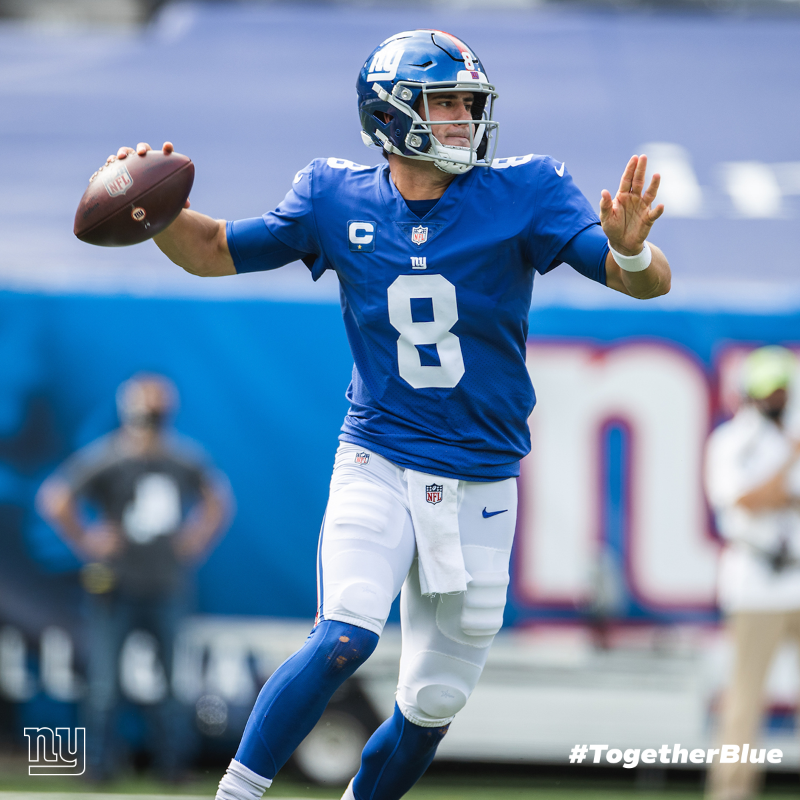 Giants's tweet photo. Best flicks of the season 📸