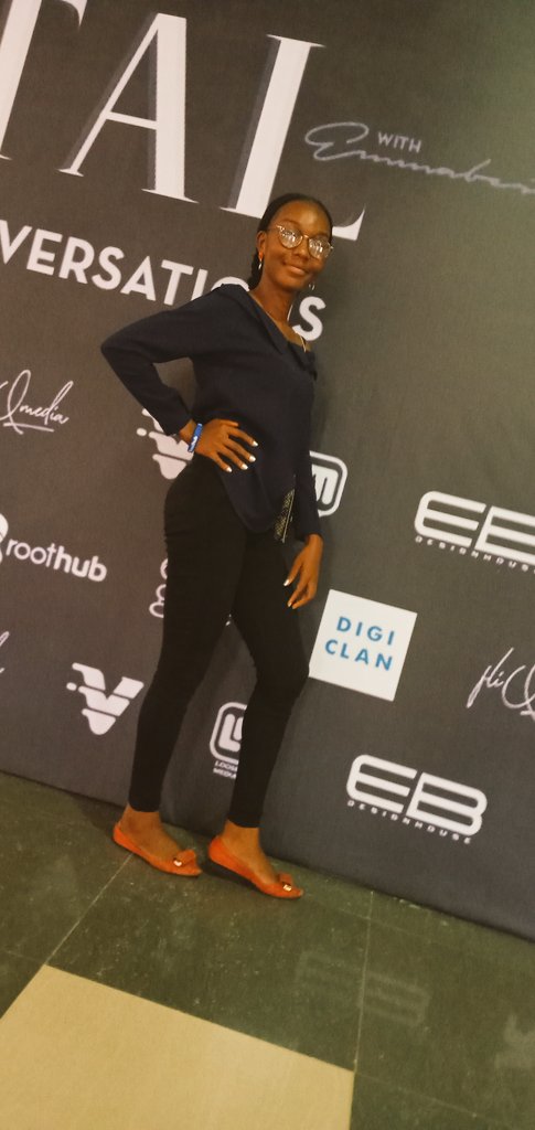 IntrovertTechie's tweet photo. Amazing 2021
With @Emmabestlive hosting digital conversation.Indeed #goingdigital2021 is memorable.
Some key points:
Finishing is key and important@ Gideon bassey
Creatives should have good structures and be very professional @tonyonuk
One woman dazed me to the extreme @zegbua https://t.co/6frFjocPI9