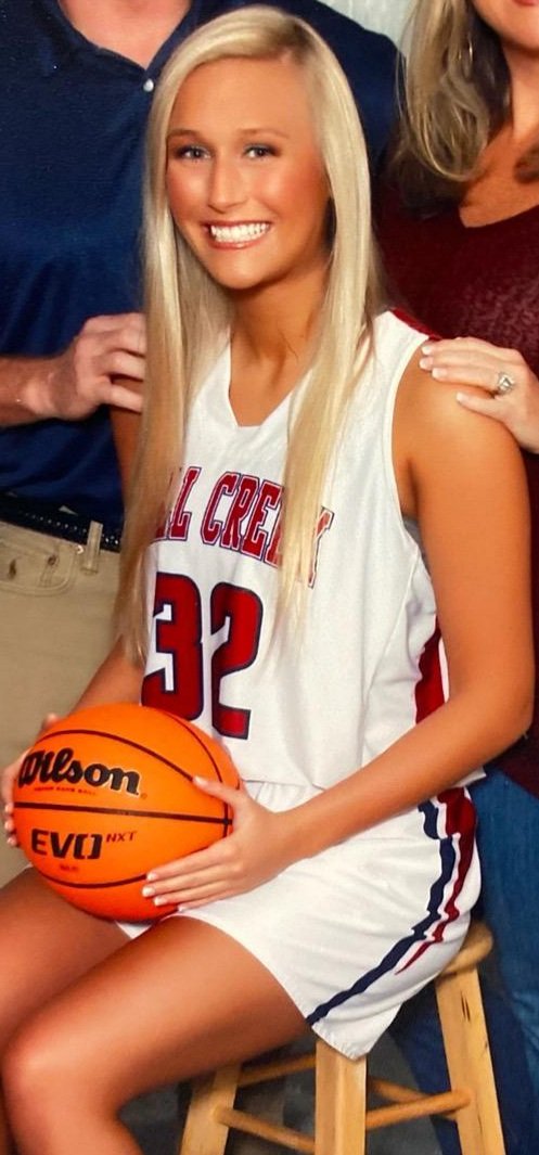 MillCreekGBB's tweet photo. SENIOR SPOTLIGHT

#32 Lizzie Roper @LizzieRoper1

Lizzie has a 3.8 GPA. She's played basketball for MC all 4 years. She is going to the Univ. Of Tenn. to major in special education in deaf studies. 

Come support Lizzie at our Sr. Night Saturday @ 4 https://t.co/nwilER3zDc