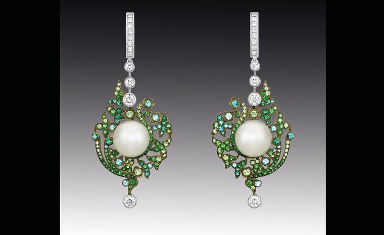 Earrings and ring from Chanel. (ONCE IN A WHILE THEY GET IT RIGHT.) I love all the contrasting greens.