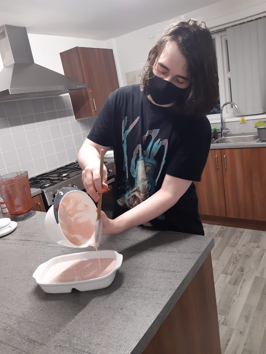 Bay6Project's tweet image. We received a huge donation of yoghurts so they had a go at putting them to use and made icecream this evening! Introducing our new Project Worker Amy! Welcome to the #dreamteam