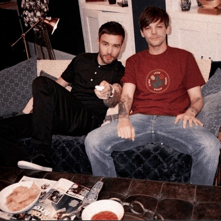 wallsflicke's tweet image. You and I have a lot of history we are the best team the world has ever seen. 
Lilo é a melhor amizade do século 🥺