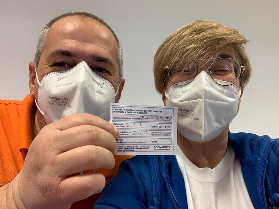StoriaMedicina's tweet image. Anche io ho fatto il mio #vaccino anti-covid.
#DocsforVax #VaccinoAntiCovid #vaccini #vaccines #COVID19 #COVID #CovidVaccine #PfizerBioNTech 
#PfizerVaccine #PfizerCovidVaccine