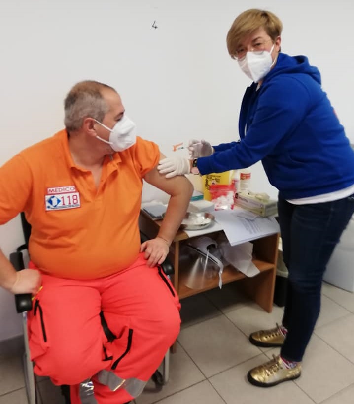 StoriaMedicina's tweet image. Anche io ho fatto il mio #vaccino anti-covid.
#DocsforVax #VaccinoAntiCovid #vaccini #vaccines #COVID19 #COVID #CovidVaccine #PfizerBioNTech 
#PfizerVaccine #PfizerCovidVaccine