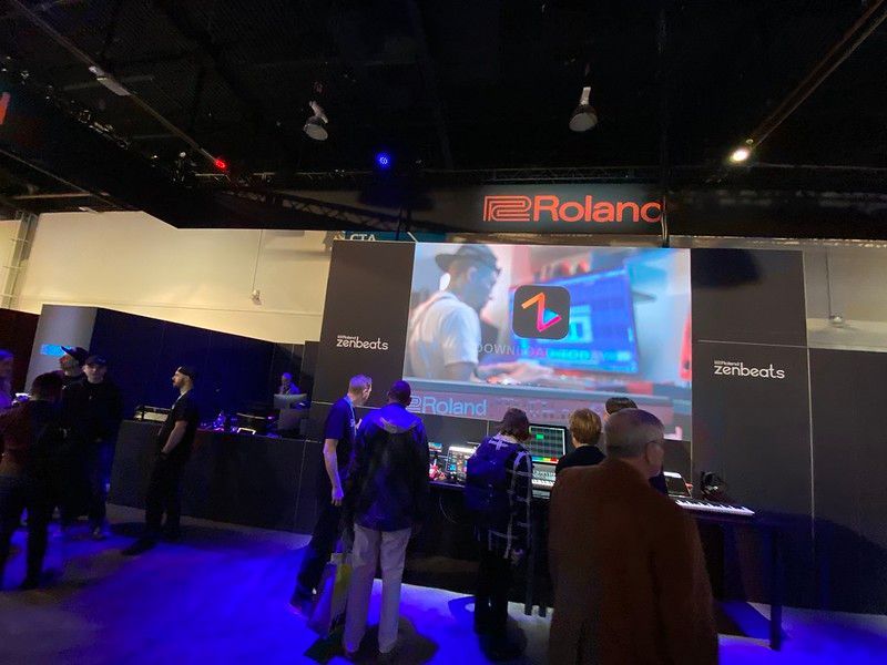 hxtech's tweet photo. #ThrowbackThursday to the Roland booth at @CES where we provided the latest in LED video products coupled with world-class service!
Gear: 5x @beMatrixUSA LED screens

#hxusa #hibinousa #ces #bematrix https://t.co/NxpzXQ1EZd
