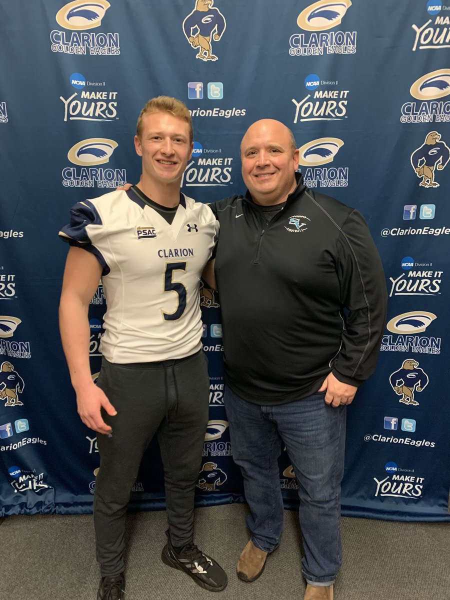 mitchellcurran_'s tweet photo. Had a great visit at Clarion today! Thankful for the coaching staff for having me on campus and giving me an offer! @zachmartin34 @CoachHanhold @coachcweibel https://t.co/2pxxFbnr3X