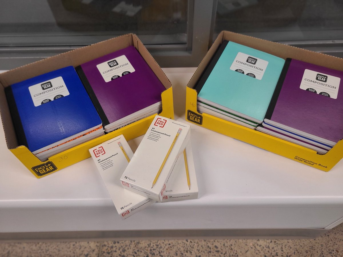 Thanks to a generous donation from a community member, the kindergarteners at 3V are ready to take their first steps into focused notetaking in style! ♥️ #ThisIsAVID #3VHeat #Kindergarten