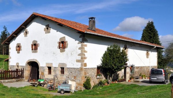 Erdi aroko #baserriak: galdutako lokarria
mahala.eus/erdi-aroko-bas…
Hodei Aurrekoetxea gazte erandioarrak <a href="/zuzeu/">ZuZeu orainkaria</a>-n idatzitako sarrera duzue honakoa