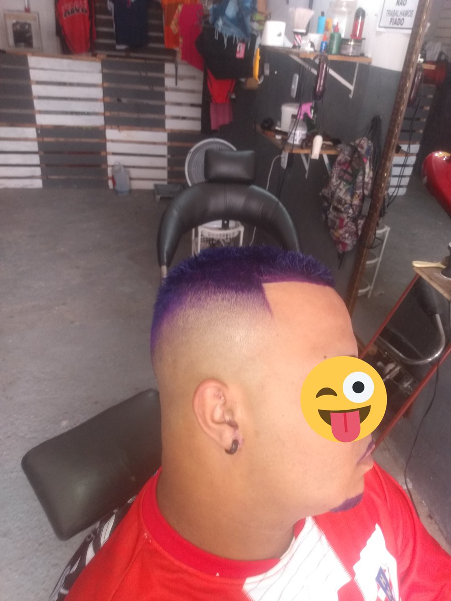 DaEspanha66's tweet photo. Me ajudem a divulgar meu trabalho aii galera ,a barbearia fica na rua Humberto de Queiroz matoso número 129, Bairro Campo do oeste 📏📏📏.. https://t.co/b3MBrmSz2o