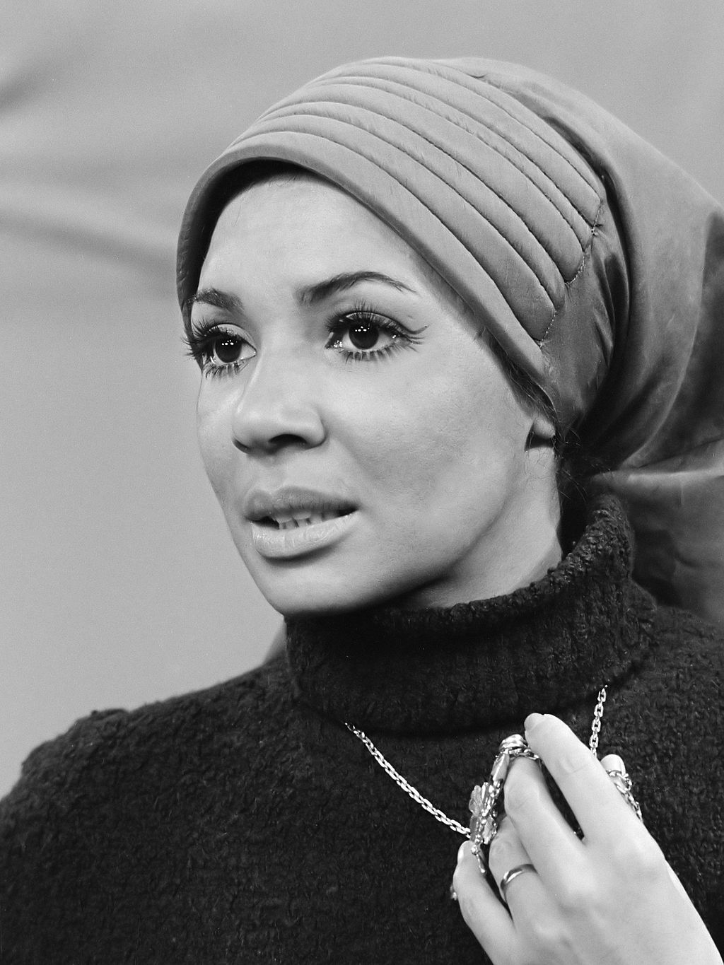 HAPPY 83RD BIRTHDAY - DAME SHIRLEY BASSEY  