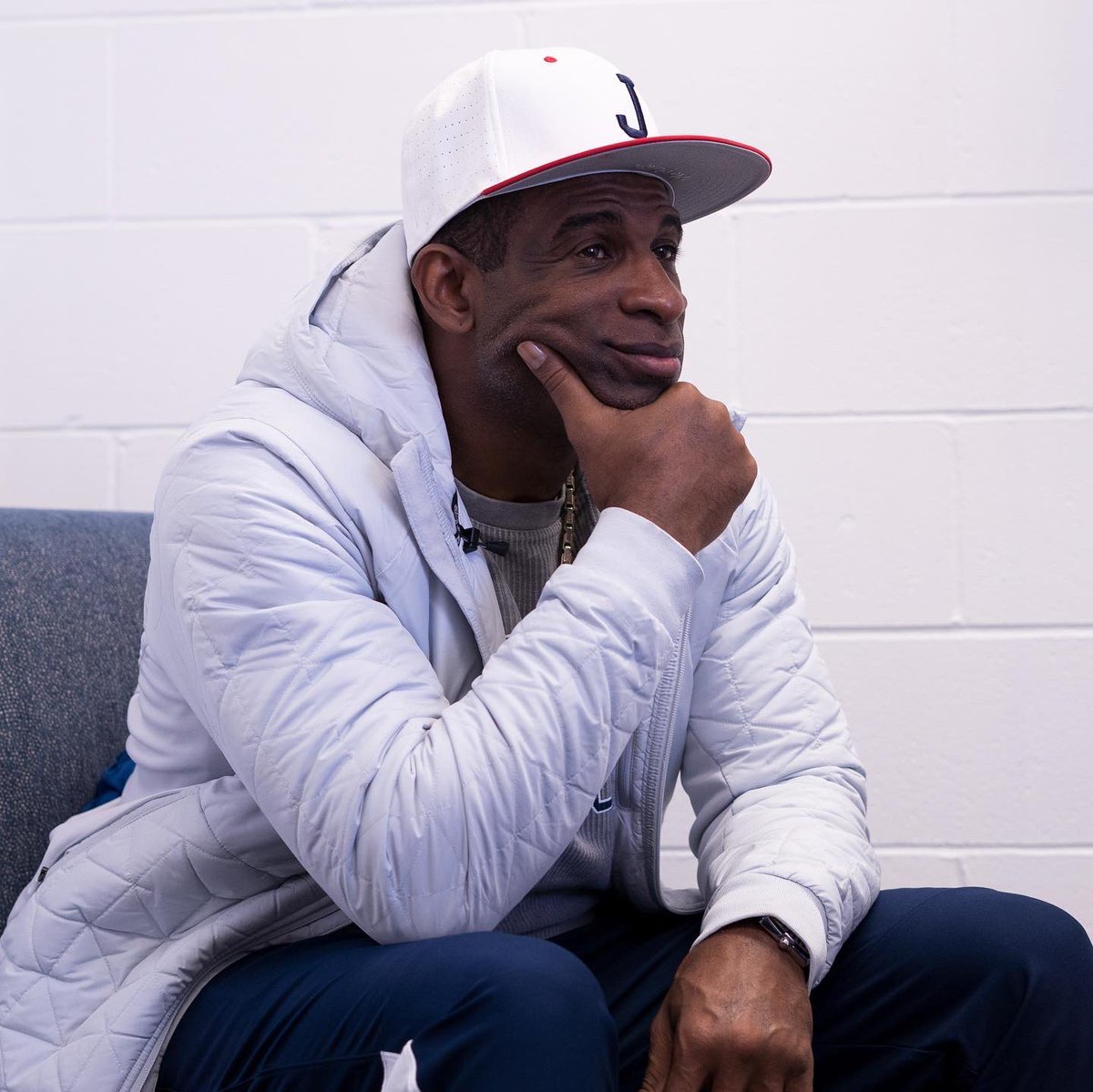 desjjones's tweet photo. the gameplan 📝
@DeionSanders @GoJSUTigers @GoJSUTigersFB @barstoolsports 
📸: @HeartBProd https://t.co/WT9wwohvSV