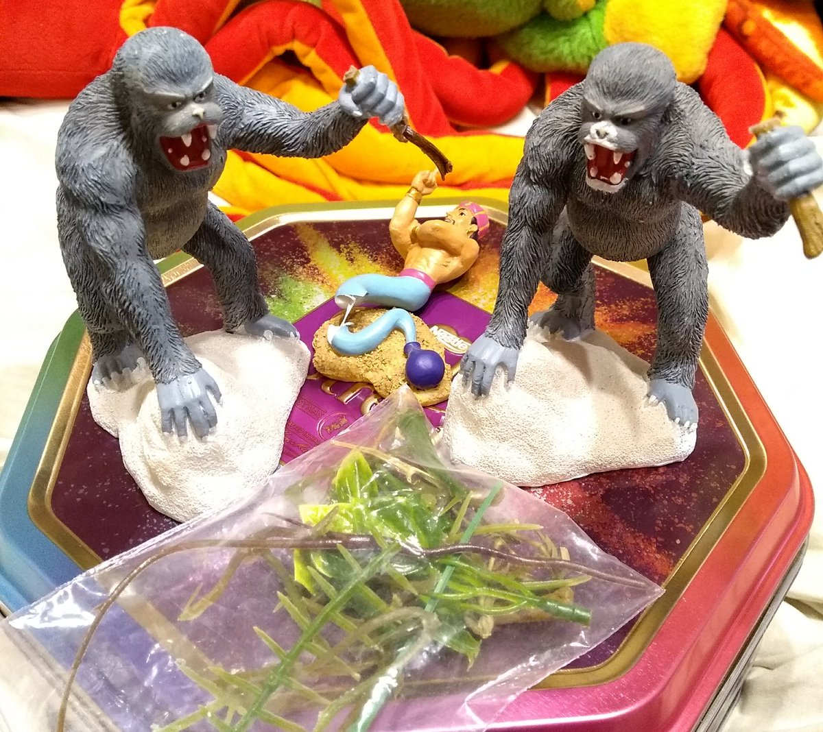 What is better than one screaming yeti? Two screaming yetis. 

Seller included some extra foliage and a genie ( who unfortunately snapped but I'll glue him back )