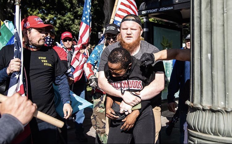GLOWYPJMS's tweet photo. PLEASE READ &amp; SHARE THIS

this black woman was WALKING HOME when she was HARASSED by trump rioters. they RESTRAINED, BEAT, &amp; MACED HER IN HER EYES. police were there &amp; did NOTHING. made NO arrests. gave NO medical assistance to her. her gofundme is below, her cashapp is $Chizam25 https://t.co/AmHLXpxLwr
