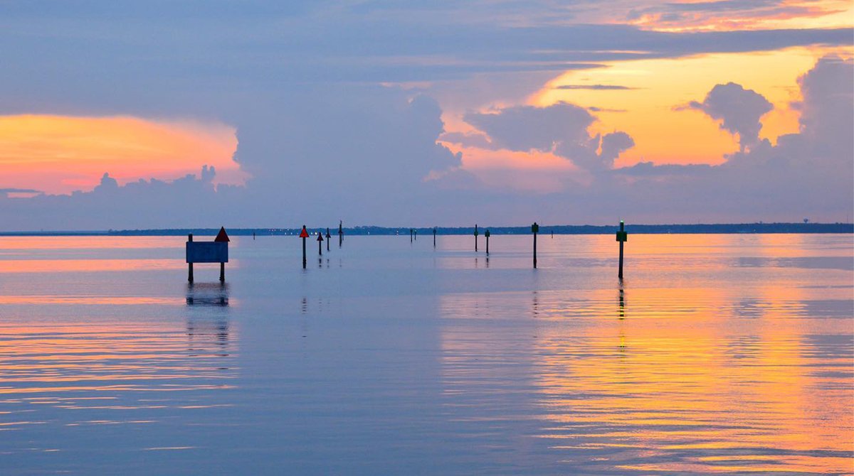 The path to adventure. 
bit.ly/3mFqaGP

(IG/kelli_mills_photography)