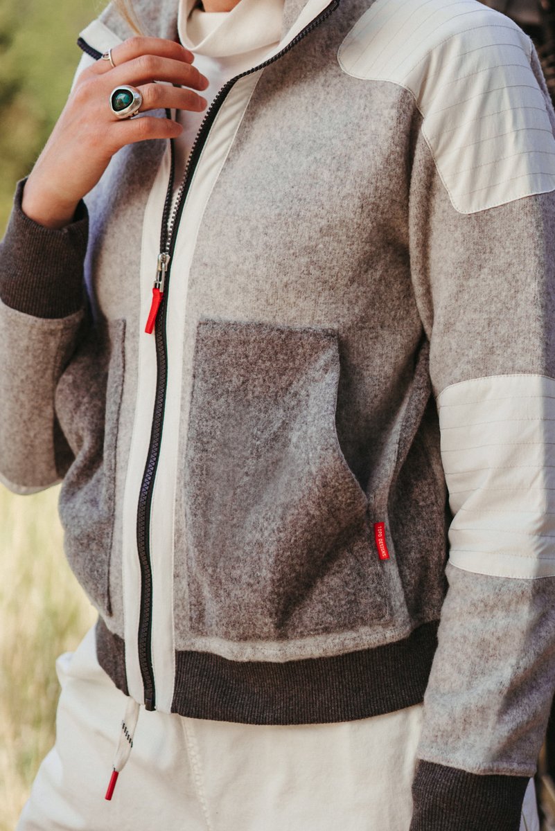 TopoDesignsUSA's tweet photo. From the casual comfort found in our line of flannels, to the tech properties of our GlobalWool™, fleece and insulated pieces, our midlayers take the guesswork out of gearing up for ever-changing conditions.
Shop midlayers: https://t.co/zmc2jFUGbI
#madeforyourmap https://t.co/cVSMyrZsXP