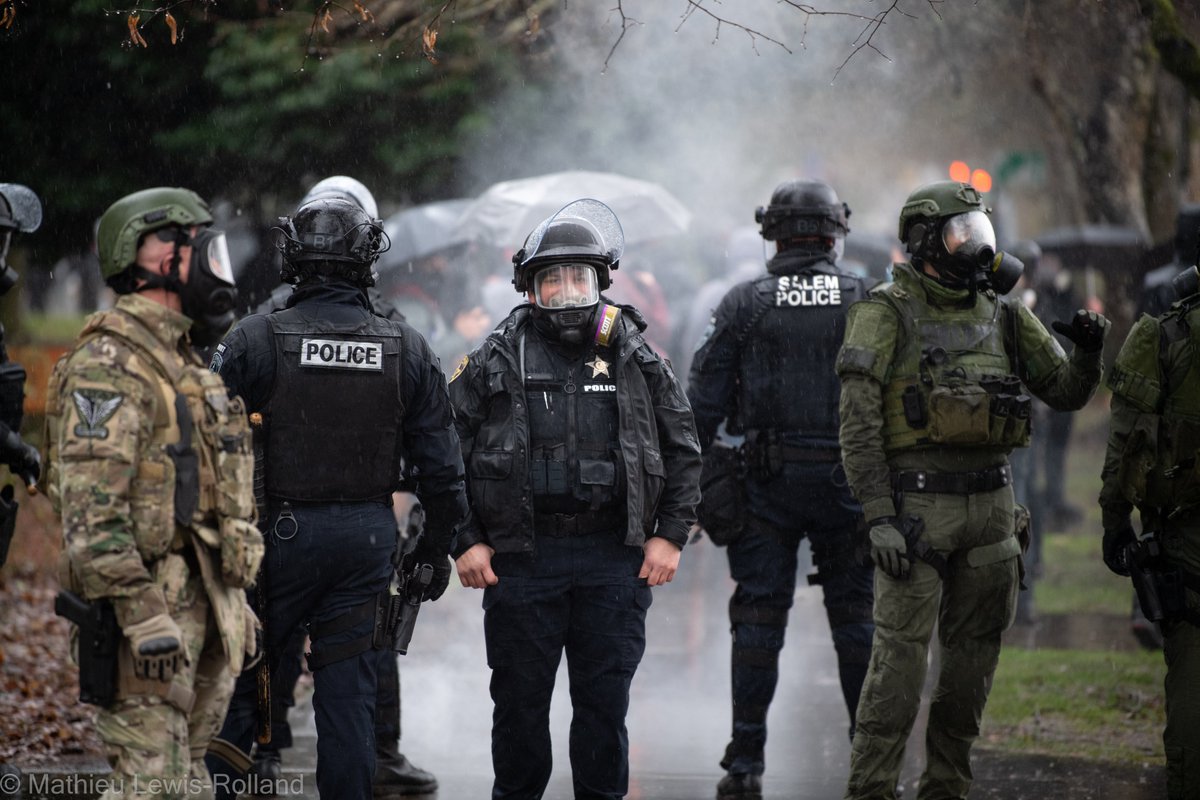 (13) LEOs regain control of the area while one member of the rally remained to insist that they were non violent.