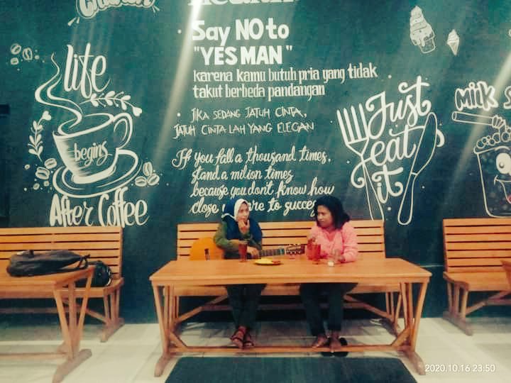 KotenGute's tweet photo. Saya tidak bakalan takut dengan Pria yang beda Pandangan. https://t.co/PZAbgYJL1m