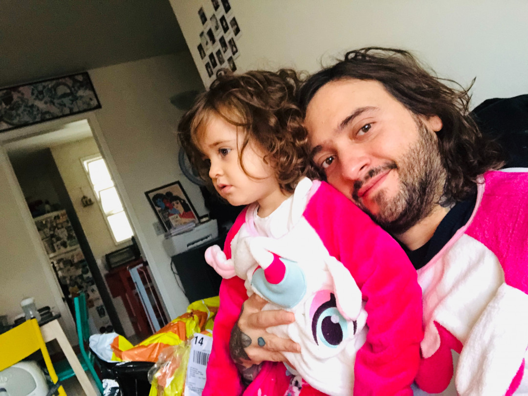 gabrielzander_'s tweet photo. Believe in magic. 🦄 💜
#filha #tudopramim #paidemenina #beliveinmagic #unic... https://t.co/yhOEmaS5Es https://t.co/0Cx2a5LQVg