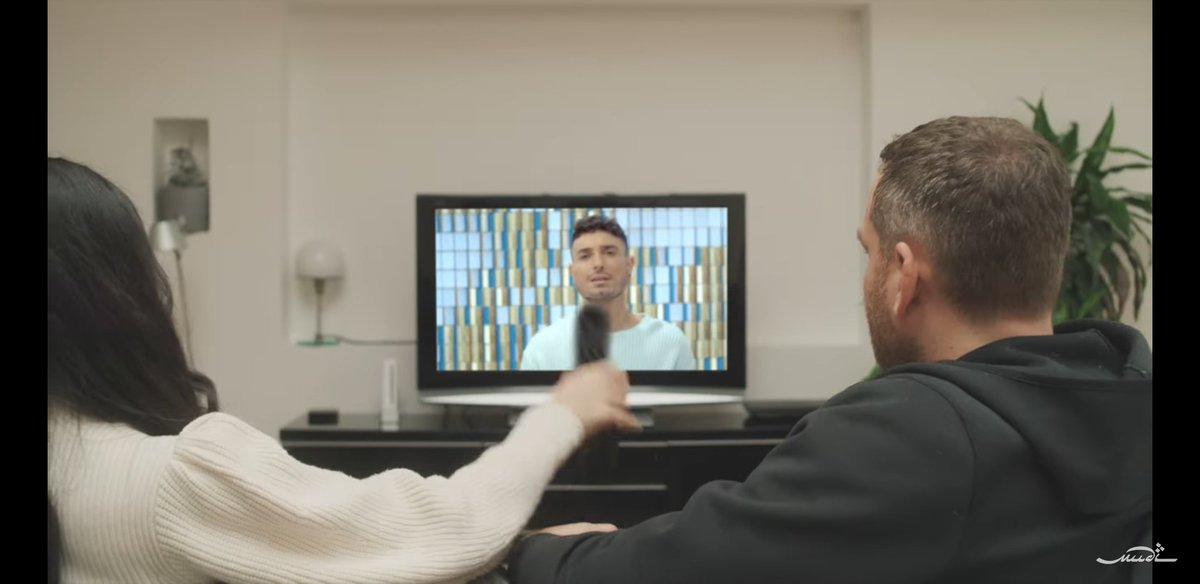 Martusia_x's tweet photo. https://t.co/9T5UZ9iS7i
Wow!! What a such a fantastic Song! @Faydee u are killed the video looking so Hot #Ro7i dont understand the worlds but Still Fantastic 😍😍😍🔥🔥🔥🧡🧡 well done Congratulations love it much like u do!! 🍒🍒🍒♥️♥️♥️ https://t.co/GldLCZtUKy