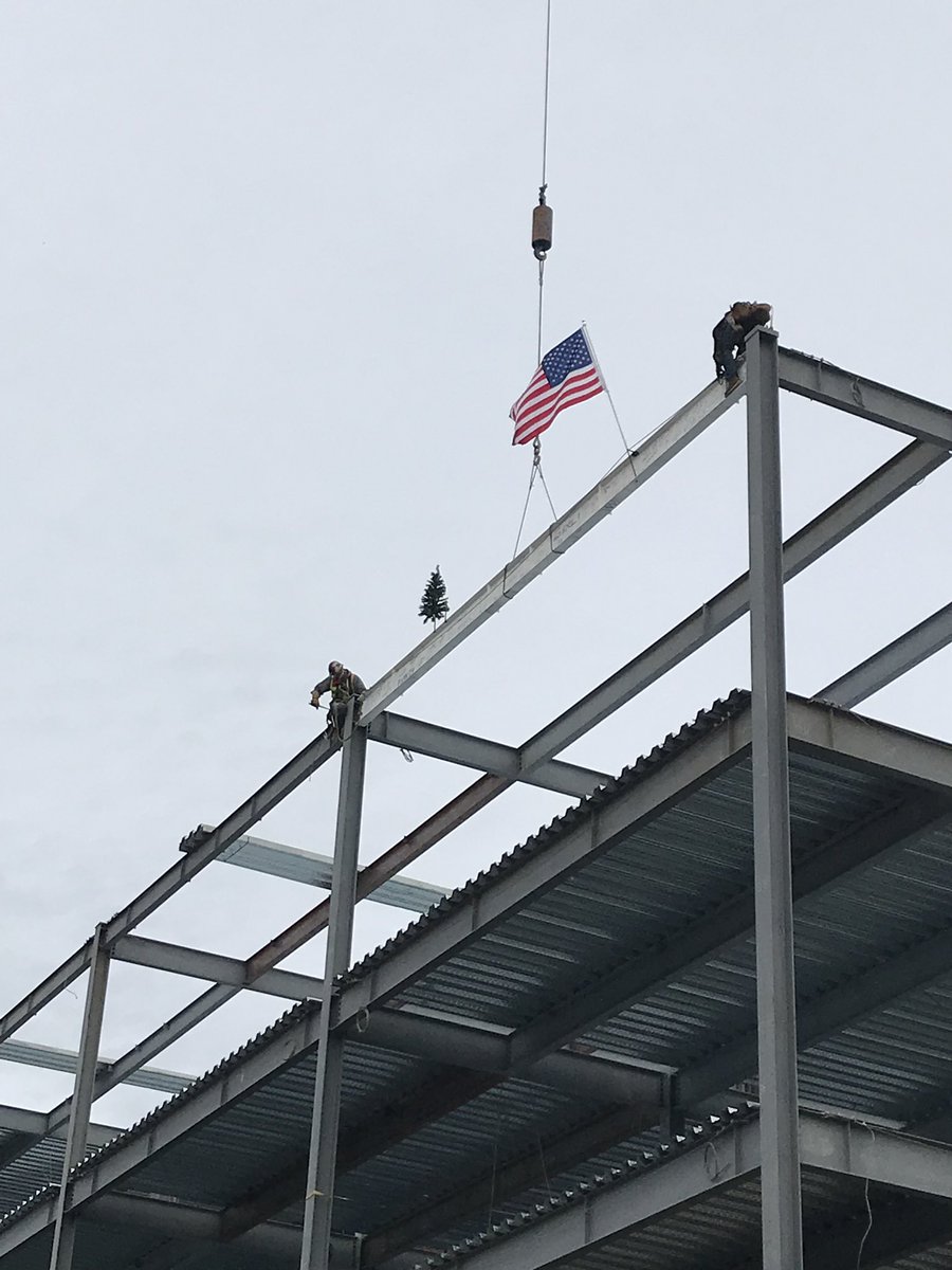 jcook_22's tweet photo. The 1951 Harbor Bay Parkway project raised the celebratory final steel beam on Wednesday January 7, 2021.  While this ‘topping off’ celebration was scaled back, we appreciate the teamwork and effort from all project participants no less. @pankowbuilders @brick_arch @TippingSE https://t.co/MbvbXAo0Zq