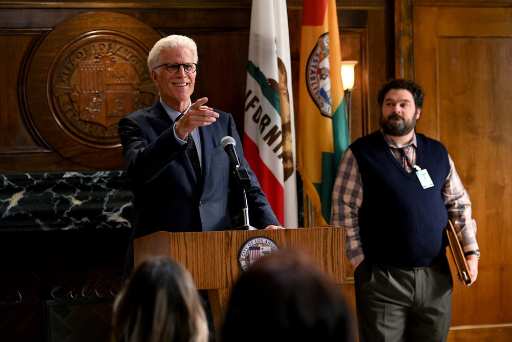 SeeAndBeSeen's tweet photo. NEW ALERT: Tonight is the Series Premiere of #MrMayor with Ted Danson, produced by Tina Fey! Watch with us at 8 on Channel 11. https://t.co/pXIOtm1up4 https://t.co/43GElKrhCF