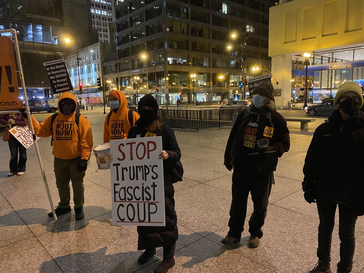 RevcomCorpsChi's tweet photo. Revolution Club Chicago stands with Refuse Fascism Chicago at Daley Plaza at the DSA anti-Trump rally! #OutNow #RevolutionNothingLess #TheRevComs #TrumpCoupAttempt https://t.co/hxSB14hjdy