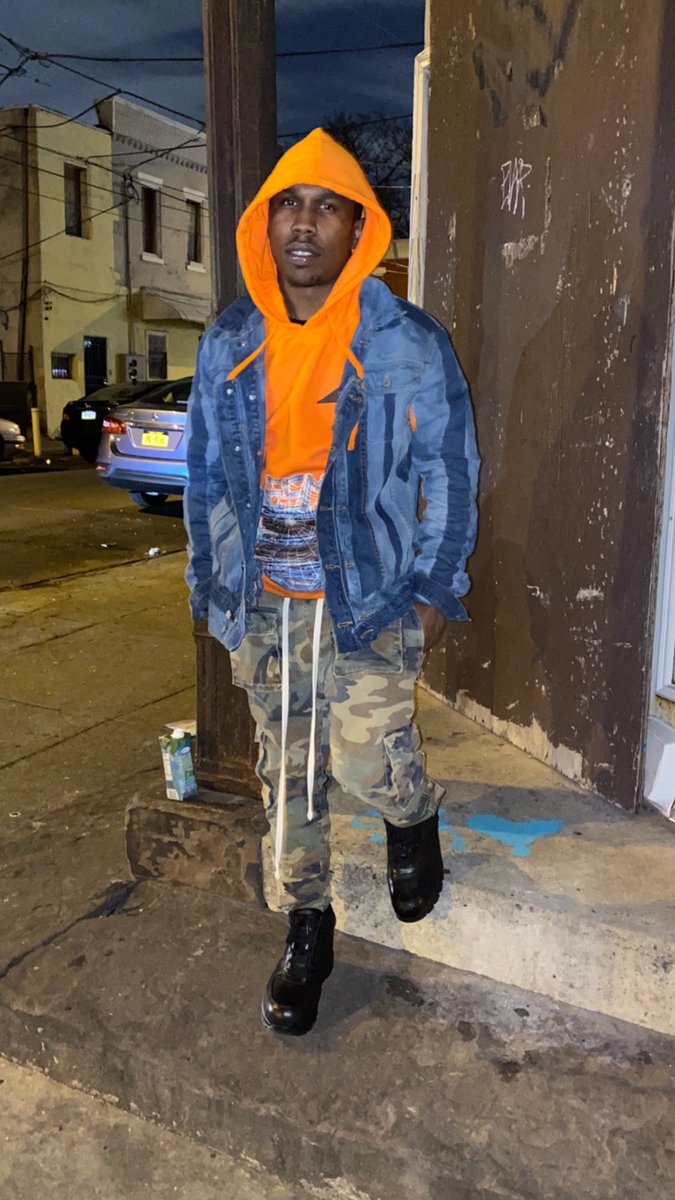 trapstkellz's tweet photo. https://t.co/u8vegayJkH