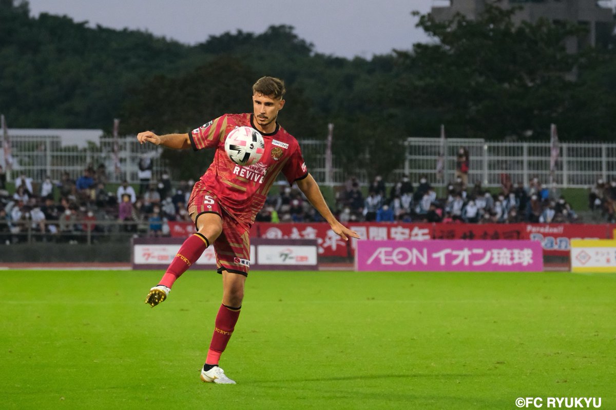 Fc琉球 Fc Ryukyu フェリペ タヴァレス選手 契約更新のお知らせ 選手コメントはこちら T Co Y0miynsjmo Fc琉球