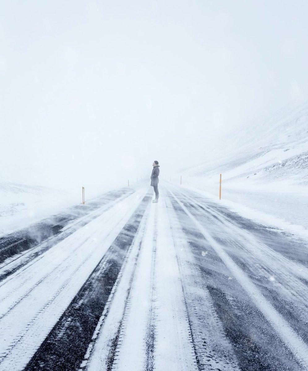 CLAUDIOSTERO's tweet image. #grandiuominiesploratori   #lifeprogramm    Decidi il da farsi...... Qui ed ora....... Booooooommmmm