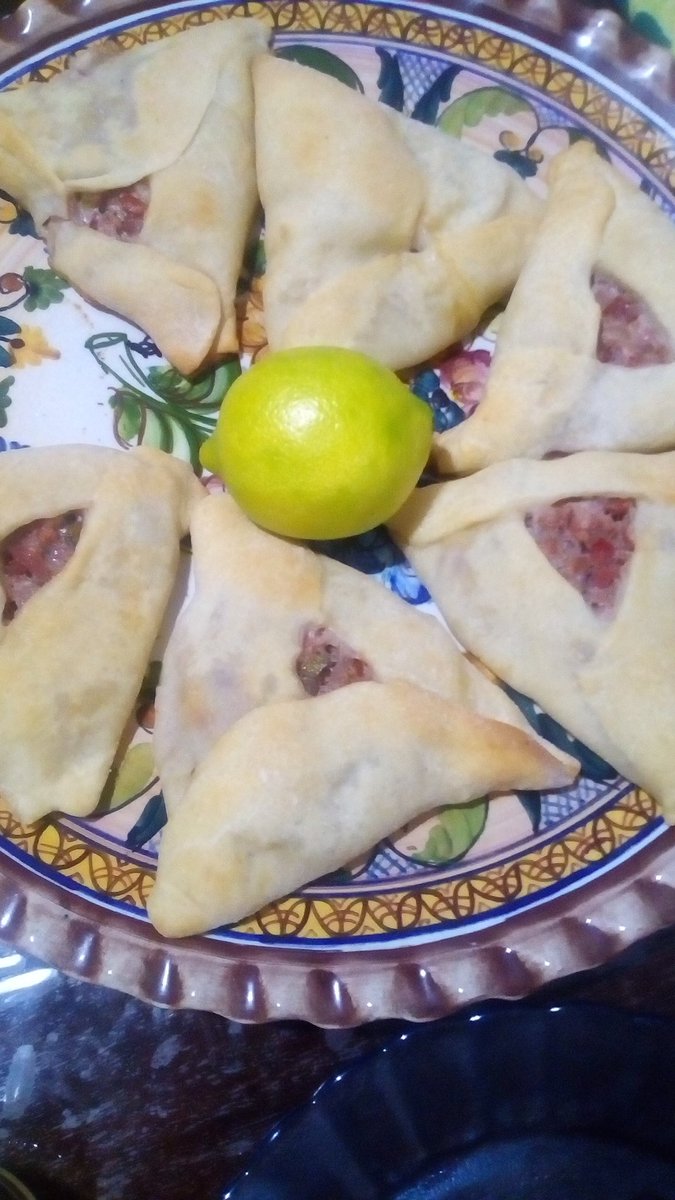 BustamanteMigue's tweet photo. Ustedes bien ?
#Fatay #NoEmpanadasArabes https://t.co/3aHtX5GYaU