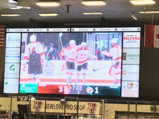 MorningShowBG's tweet photo. Good one tonight at @SlaterIceArena! @BGFalconHockey looking to go 20-1-2 in their last 23 games have a 2 goal lead on @BSUBeavers. Details on Friday's show @wbgufm
@cityofbg @BGathletics https://t.co/yyslVehhQh