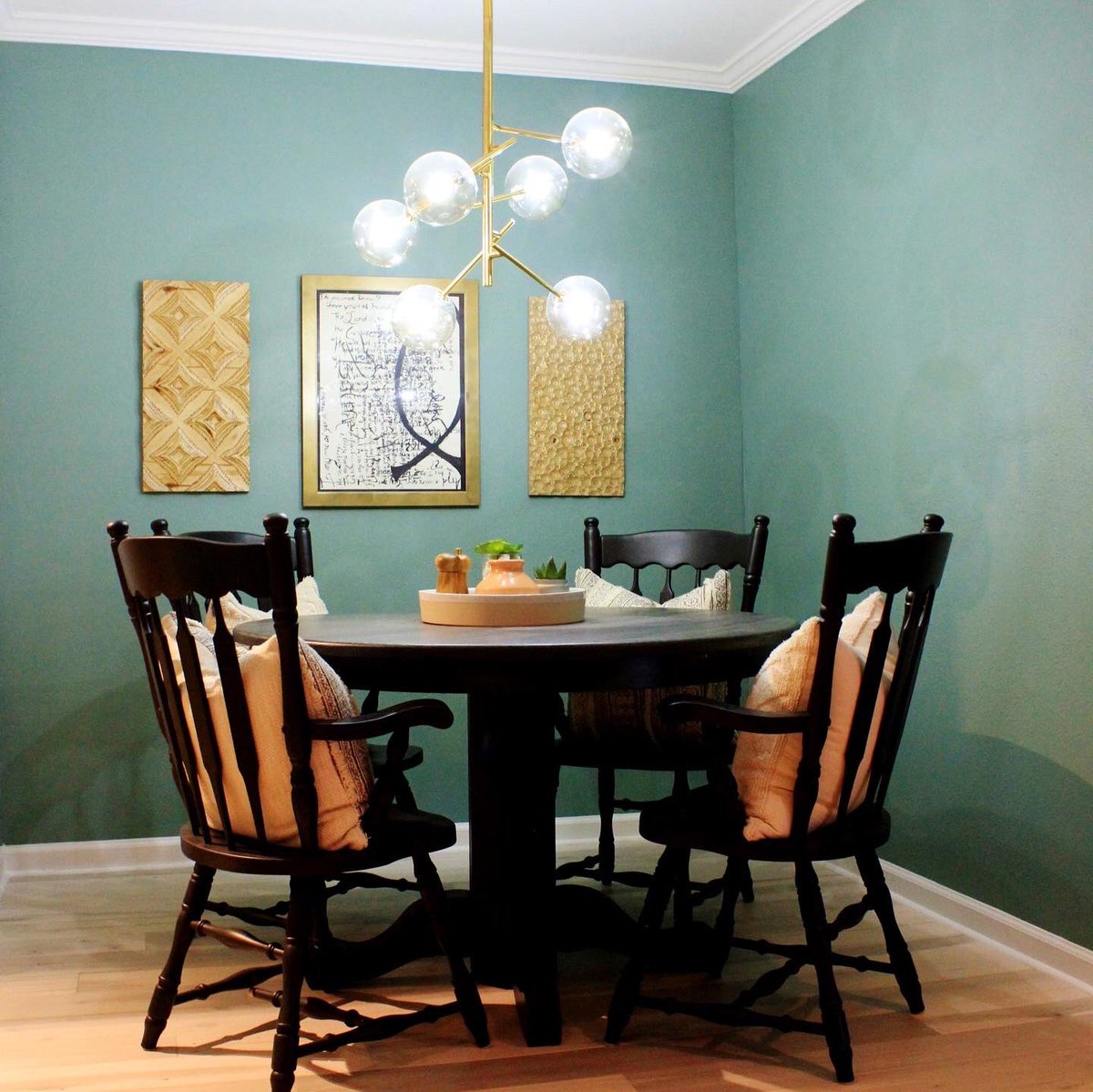 My dining room is completed (minus the very expensive rug I want) and it’s stinkin’ adorable. That’s it... good night