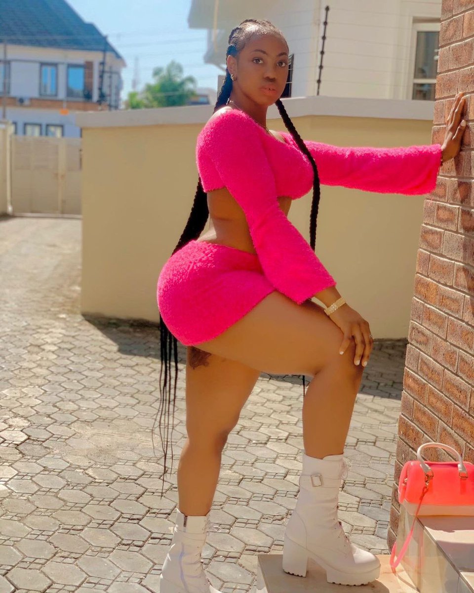 SurestCity's tweet photo. Body goal link in my bio https://t.co/HqiIQFue7z