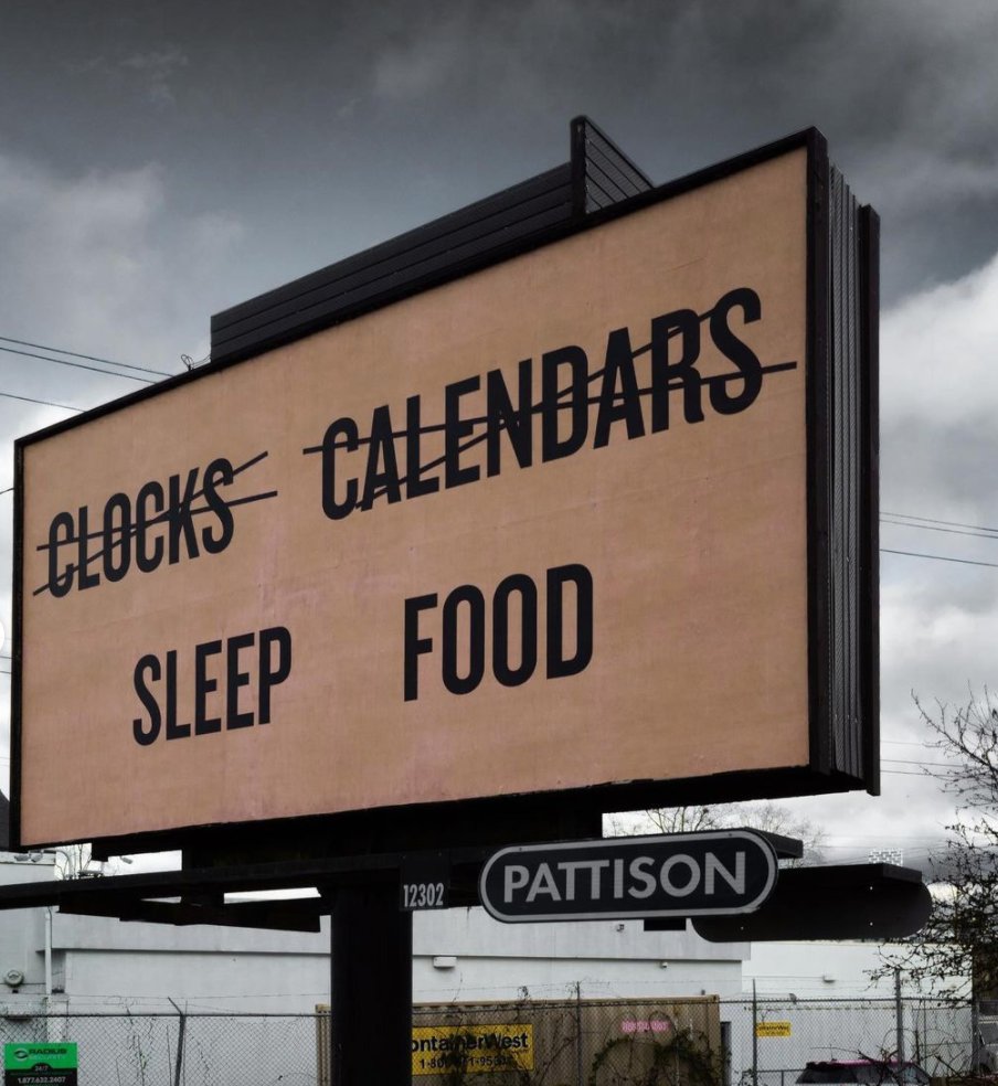 WC_Curated's tweet image. New billboard project care of Douglas Coupland and McKinley Studios has popped up along Vancouver's Arbutus Corridor. Such a cool use of the space beyond just ads! Have you guys seen these yet?

📷: @whentheyfindus