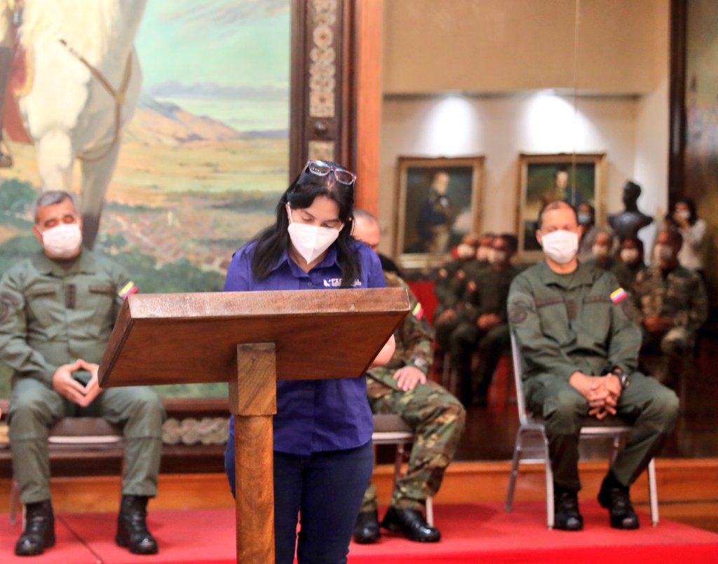 IDEA_fundacion's tweet photo. Firman acta de instalación de Comisión Presidencial del Consejo Militar Científico y Tecnológico

La ministra @Gabrielasjr destacó la necesidad de seguir «desafiándonos a hacer todo lo que la mente es capaz, para fortalecer el bienestar, la producción, la seguridad de la nación» https://t.co/1j6RH0Uq2f