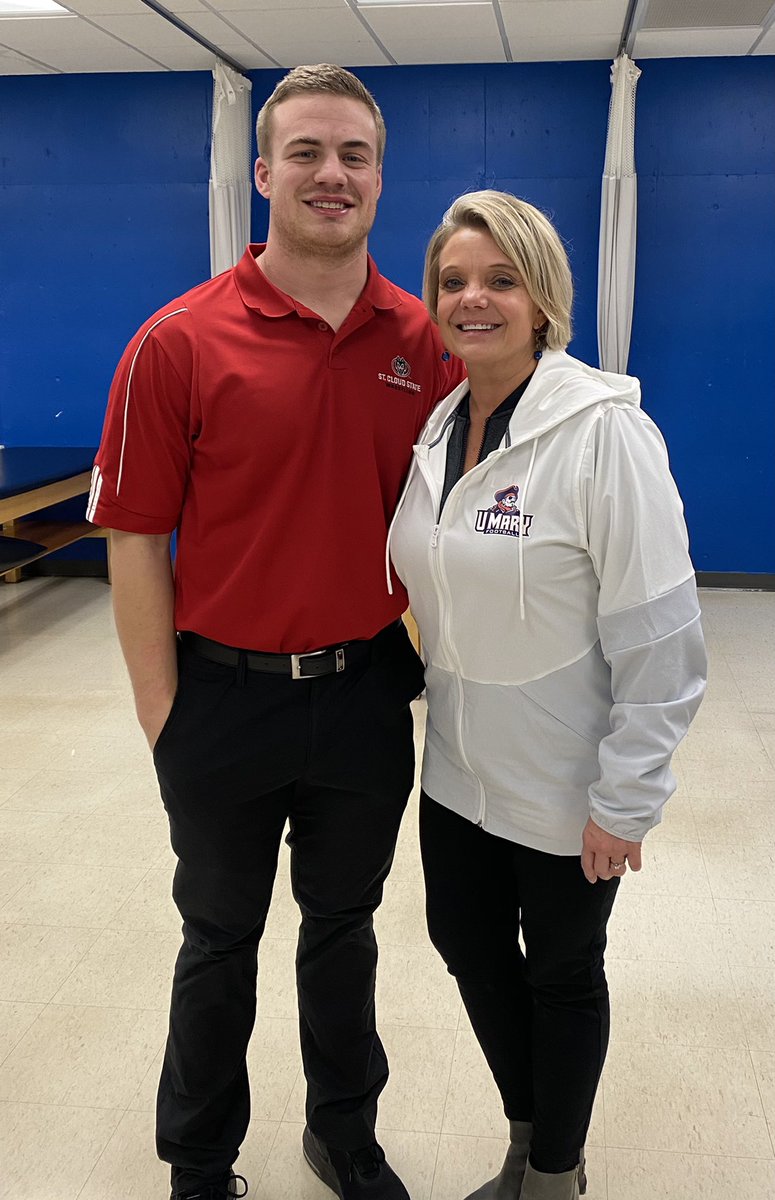 RhondaOlson13's tweet image. Same family, different teams! Marauders vs Huskies 2021. #nsicwrestling