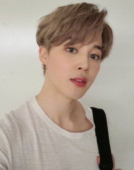 K00LIC's tweet photo. my jimin pretty baby, i love you
#JiminPartyStream #JiminUniqueStream #JiminLovelyStream @BTS_twt https://t.co/3UgA6slgYu